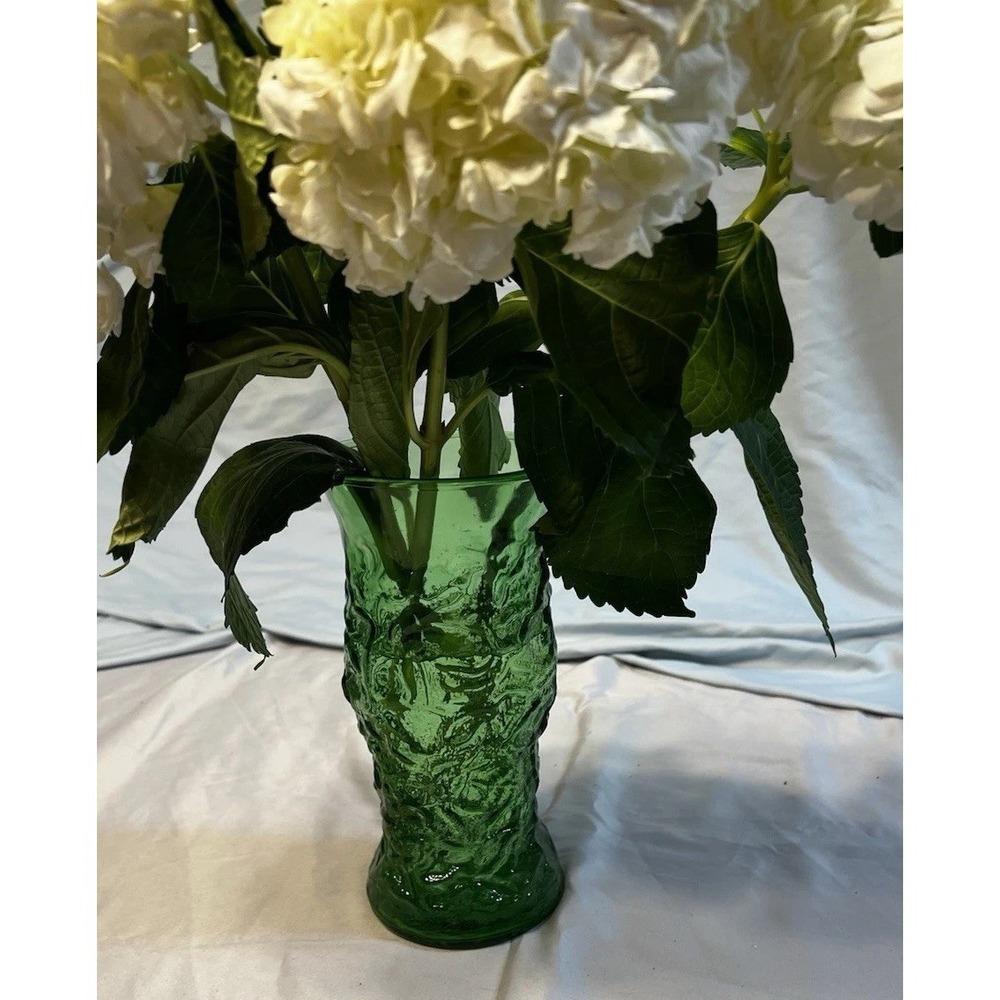 Vintage Emerald Green Textured Bark Glass Vase Mid Century Modern 9.5 Inch‎